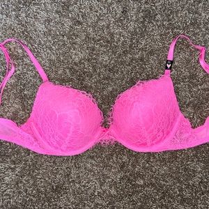 NWT Victoria’s Secret Push-Up Bra